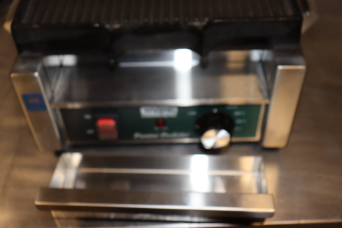 Waring WPG150 Panini Perfetto Grooved Top & Bottom Panini Grill, 120V, 1800W - NMB Restaurant Equipment